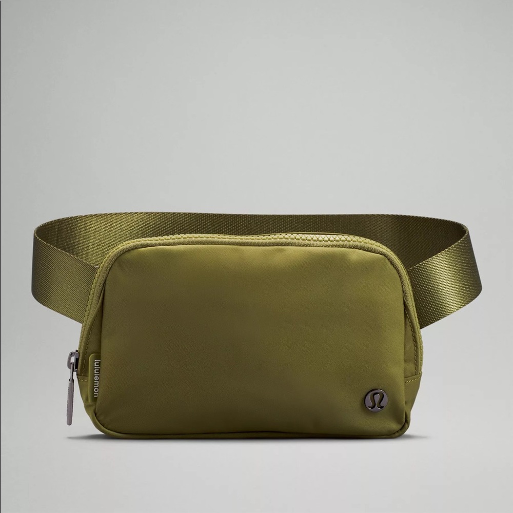 lululemon everywhere belt bag bronze green